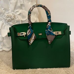 Emerald Green Matte Beachkin Bag